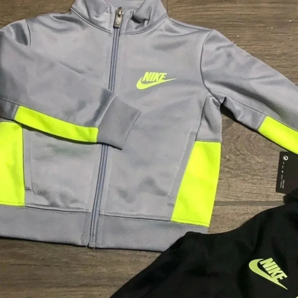 NWT Nike toddler jogger set with jacket yellow/black streetwear sportswear
